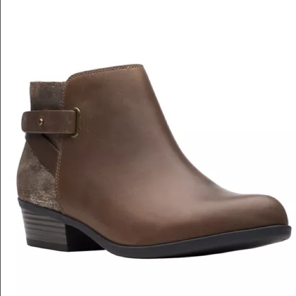 New Clarks Women's, Addiy Kara Ankle Boot - Picture 14 of 15